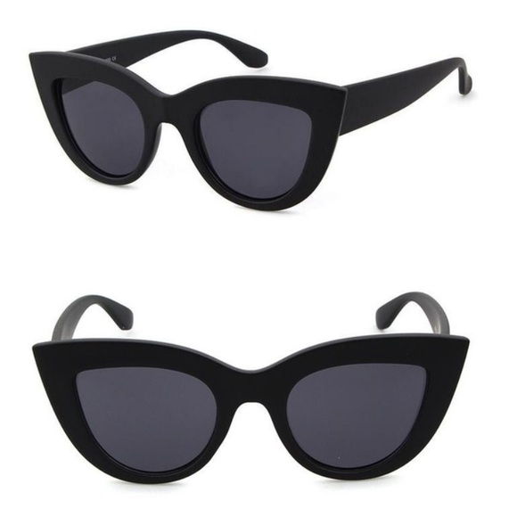 Black-Matte Cat-Eye Sunglasses 🕶 - Picture 2 of 6